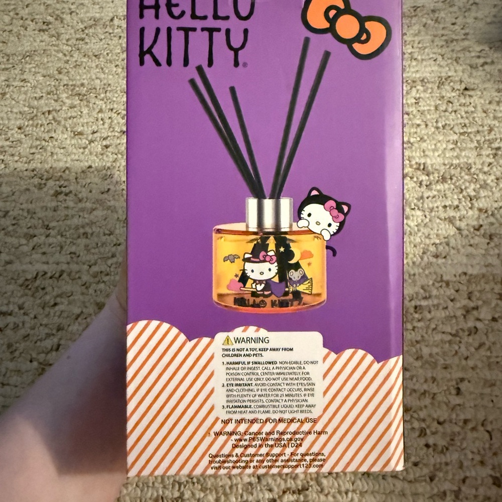 Hello Kitty, Halloween Reed Diffuser Peppermint! CIB SOME WEAR ON BOX SEE PICS - Picture 2 of 5